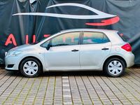 Gebraucht Toyota Auris Basis 101 PS (74 kW) 2009 Silber Kleinwagen