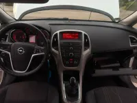 Gebraucht Opel Astra Edition 140 PS (102 kW) 2012 Weiß Kombi