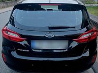 Gebraucht Ford Fiesta Cool & Connect 71 PS (52 kW) 2017 Schwarz Kleinwagen