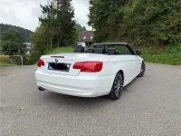 Gebraucht BMW 325 Cabriolet 218 PS (160 kW) 2011 Weiß Cabrio