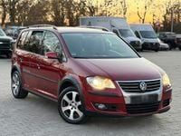 Gebraucht VW Touran Cross 140 PS (102 kW) 2009 Rot Van / Kleinbus