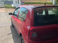 Gebraucht Renault Clio 60 PS (44 kW) 2009 Rot Kleinwagen
