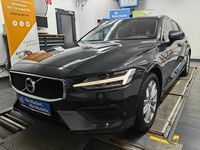 Gebraucht Volvo V60 Momentum 150 PS (110 kW) 2020 Grau Kombi