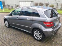 Gebraucht Mercedes B200 140 PS (102 kW) 2007 Grau Van / Kleinbus