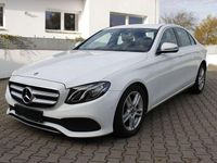 Gebraucht Mercedes E220 194 PS (142 kW) 2017 Weiß Limousine