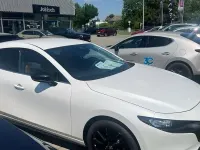 Neu Mazda 3 Nagisa 140 PS (102 kW) 2026 Snowflake white pearl Limousine