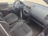 Second-hand VW Polo 75 CP (55 kW) 2005 Gri Hatchback