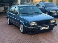 Second-hand VW Jetta 90 CP (66 kW) 1987 Albastru Berlinǎ