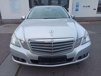 Gebraucht Mercedes E220 170 PS (125 kW) 2010 Iridiumsilber  metalliclack Kombi