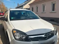 Gebraucht Opel Astra 90 PS (66 kW) 2009 Weiß Kleinwagen