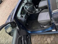 Gebraucht Ford Fiesta 75 PS (55 kW) 2006 Blau Kleinwagen