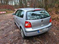 Gebraucht VW Polo 55 PS (40 kW) 2003 Silber Kleinwagen