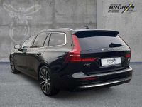 Gebraucht Volvo V60 Core 398 PS (292 kW) 2022 Black solid "stone" / solid Kombi