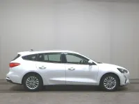 Gebraucht Ford Focus Titanium 120 PS (88 kW) 2021 Weiss Kombi