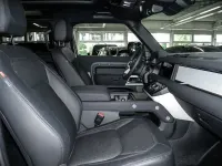 Gebraucht Land Rover Defender SE 200 PS (147 kW) 2023 Pangea green (metallic) SUV