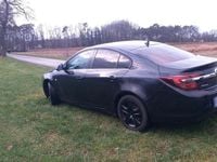 Gebraucht Opel Insignia 140 PS (102 kW) 2015 Schwarz Limousine