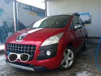 Gebraucht Peugeot 3008 Premium 150 PS (110 kW) 2010 Rot Kombi