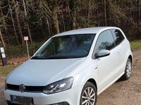 Gebraucht VW Polo LOUNGE 75 PS (55 kW) 2015 Weiß Kleinwagen
