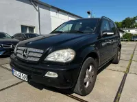 Gebraucht Mercedes ML270 163 PS (119 kW) 2003 Schwarz SUV