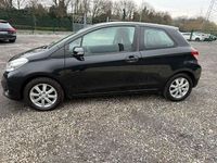 Gebraucht Toyota Yaris Cool 69 PS (50 kW) 2013 Schwarz Kleinwagen