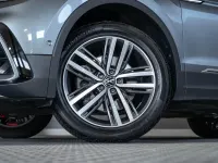 Gebraucht VW Tiguan Allspace Business 190 PS (139 kW) 2022 Platinum grey metallic SUV