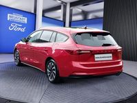 Gebraucht Ford Focus Titanium X 125 PS (91 kW) 2024 Fantasticrot metallic Kombi