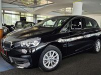 Gebraucht BMW 218 140 PS (102 kW) 2018 Schwarz ii/bonnet fluid black Van / Kleinbus