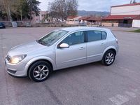 Usata Opel Astra 105 CV (77 kW) 2005 Argento Utilitaria