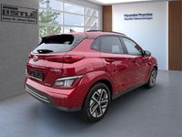 Gebraucht Hyundai Kona Trend 150 kW (204 PS) 2021 Sunset red / mic (metallic) SUV
