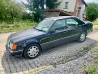 Gebraucht Mercedes 300 147 PS (108 kW) 1992 Schwarz Limousine