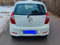 Gebraucht Hyundai i10 Classic 69 PS (50 kW) 2012 Weiß Kleinwagen