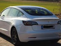 Gebraucht Tesla Model 3 Standard Range Plus 225 kW (306 PS) 2021 Weiß Limousine