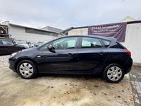 Gebraucht Opel Astra Edition 101 PS (74 kW) 2010 Schwarz Limousine