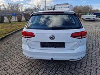 Gebraucht VW Passat Trendline 150 PS (110 kW) 2019 Pure white Kombi