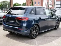 Gebraucht Mercedes B180 AMG line 136 PS (100 kW) 2021 Denimblau metallic Kleinwagen