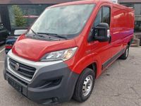 Gebraucht Fiat Ducato 136 PS (100 kW) 2016 Rot Van