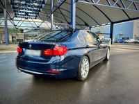 gebraucht BMW 320 d Luxury Line Navi / Leder / Schiebedach