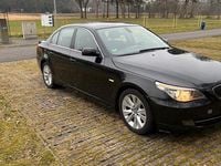 Gebraucht BMW 525 197 PS (144 kW) 2008 Schwarz Limousine