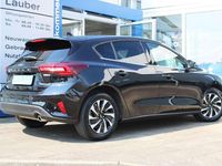 Gebraucht Ford Focus Titanium 125 PS (91 kW) 2024 Agate black Limousine