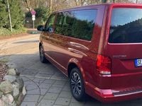 Gebraucht VW Multivan 150 PS (110 kW) 2021 Rot Van