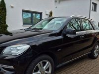 Gebraucht Mercedes ML250 204 PS (150 kW) 2012 Schwarz SUV