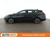 Gebraucht Kia Ceed Vision 141 PS (103 kW) 2022 Black pearl Kleinwagen