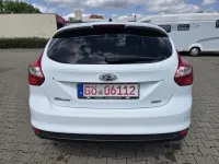 Gebraucht Ford Focus Titanium 101 PS (74 kW) 2013 Weiß Limousine