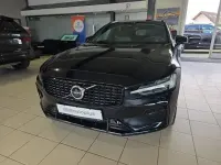 Gebraucht Volvo V60 Plus 197 PS (144 kW) 2023 Schwarz Kombi