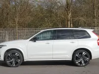 Second-hand Volvo XC90 Plus 455 CP (334 kW) 2022 Alb SUV