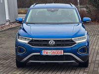 Gebraucht VW T-Roc Life 110 PS (80 kW) 2023 Blau SUV