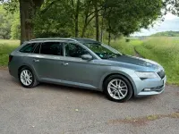 Gebraucht Skoda Superb Style 150 PS (110 kW) 2017 Silber Kombi
