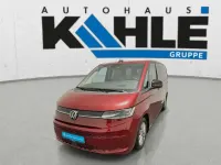 Gebraucht VW Multivan Life 110 PS (80 kW) 2022 Rot Van / Kleinbus