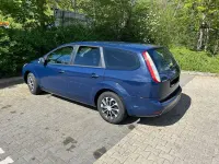 Gebraucht Ford Focus Trend 101 PS (74 kW) 2011 Blau Kombi
