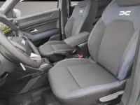 Neu Dacia Duster 120 PS (88 kW) 2026 Manufacturer